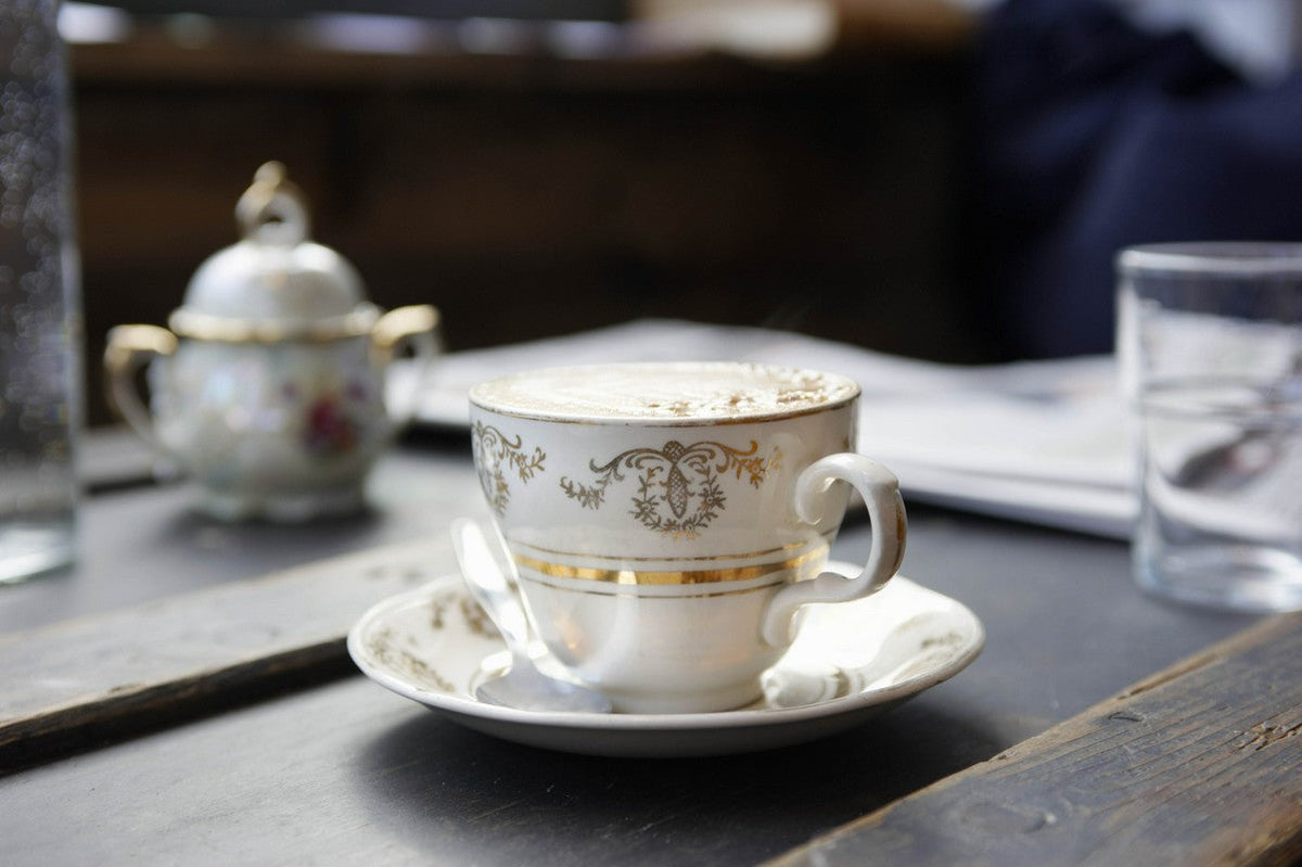 Espresso, cappuccino czy herbata: jaki zestaw filiżanek wybrać do ulubionego napoju?